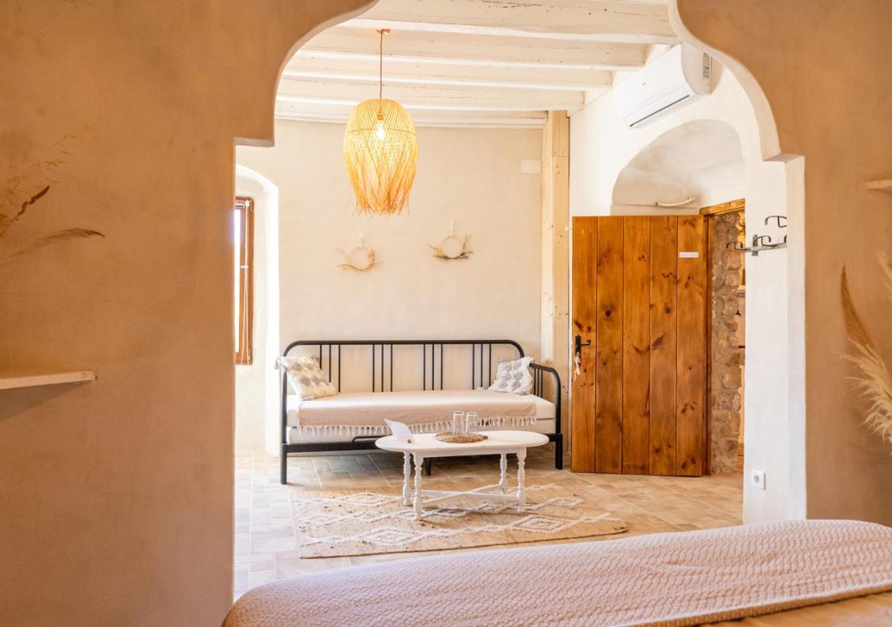 Bed & Breakfast Masia Aubareda *